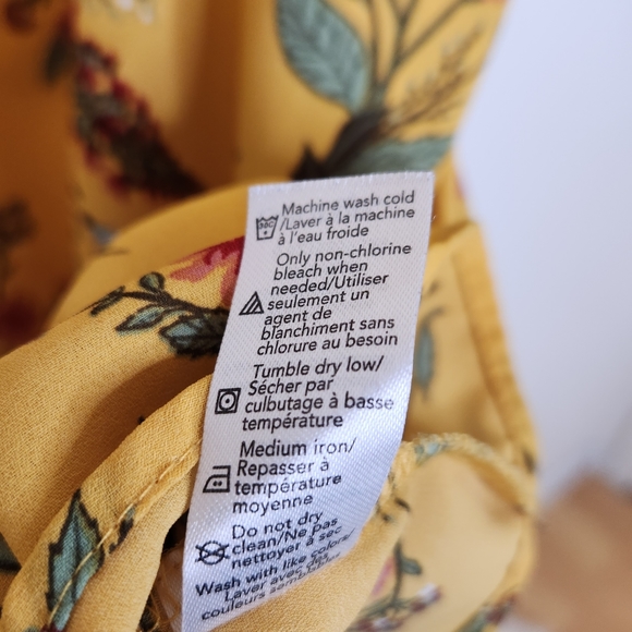 LADIES YELLOW FLOWER 🌻 Tank Top - Picture 5 of 5